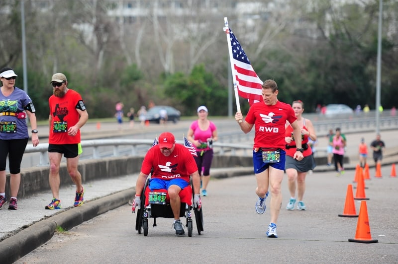 Bennie Jose Perez competing in 2015 Veterans Day race