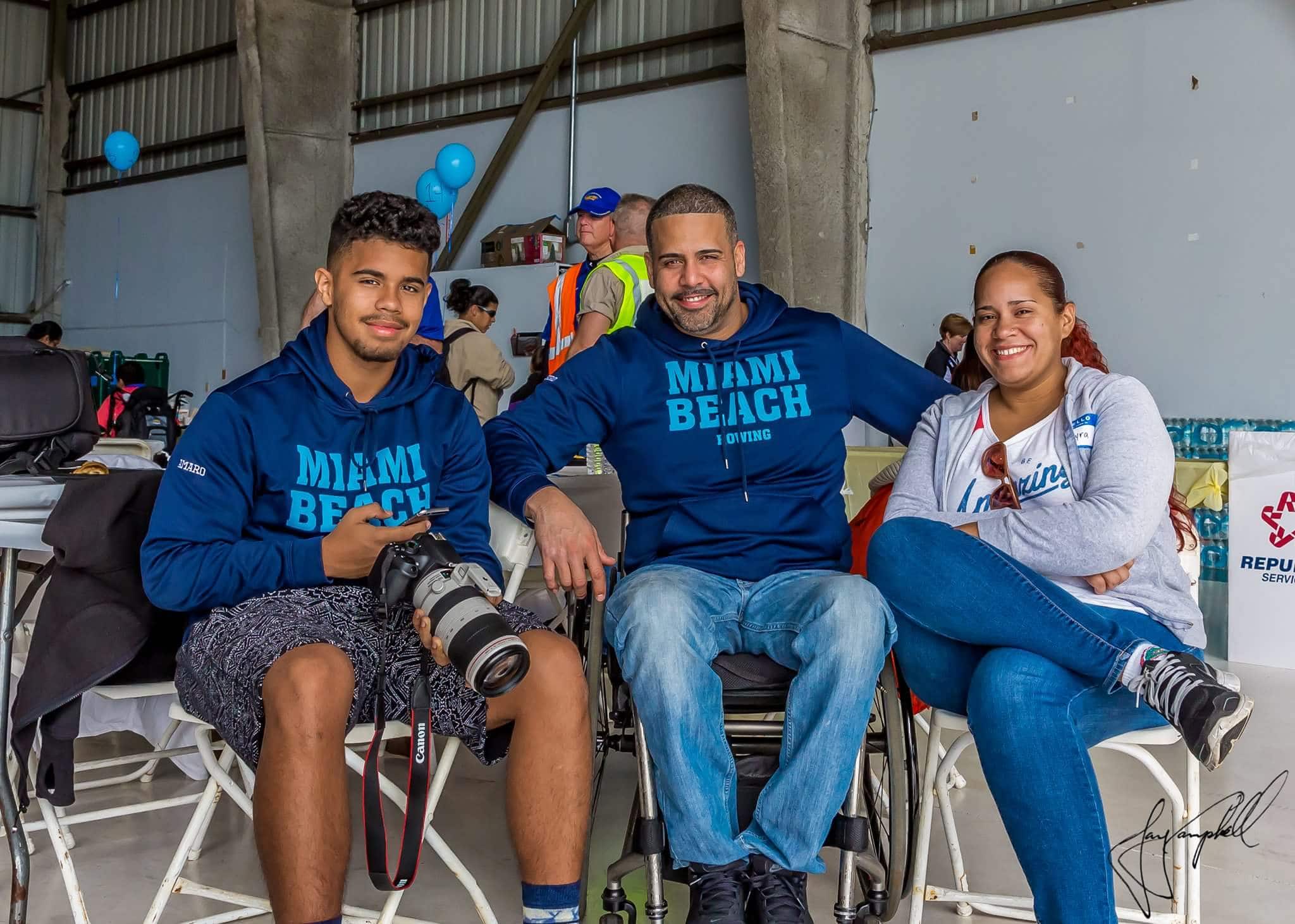 Luis Amaro with his son on the left and wife on the right.